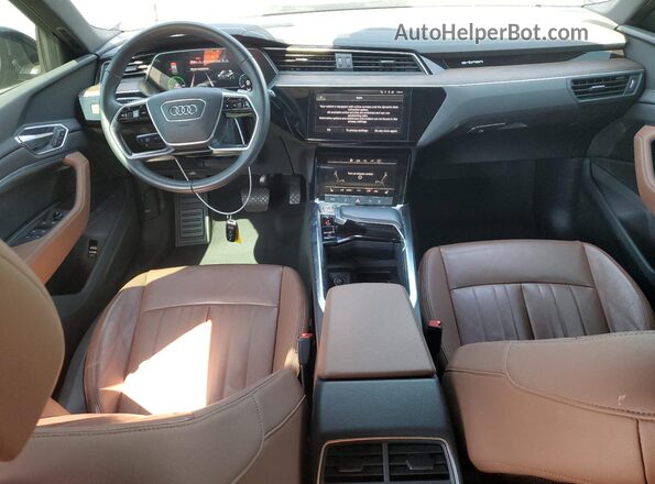 WA1AAAGEXNB006953 2022 AUDI E-TRON Blue წინა პანელის ხედი
