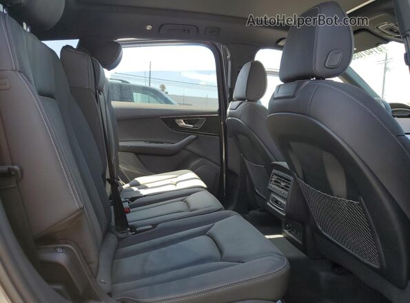 WA1ACBF71SD003068 2025 AUDI Q7 Charcoal Սալոնի հետևի տեսք