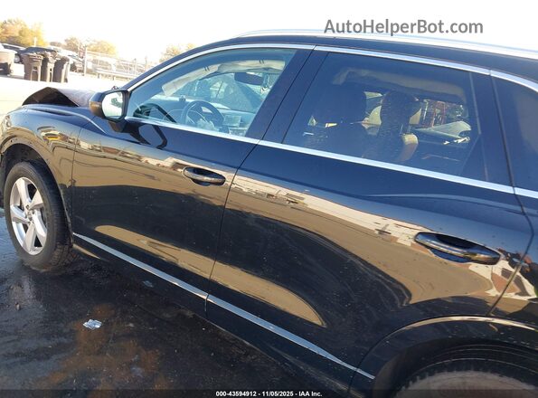 WA1AECF31L1001594 2020 AUDI Q3 Black სალონის 360-გრადუსიანი ხედი