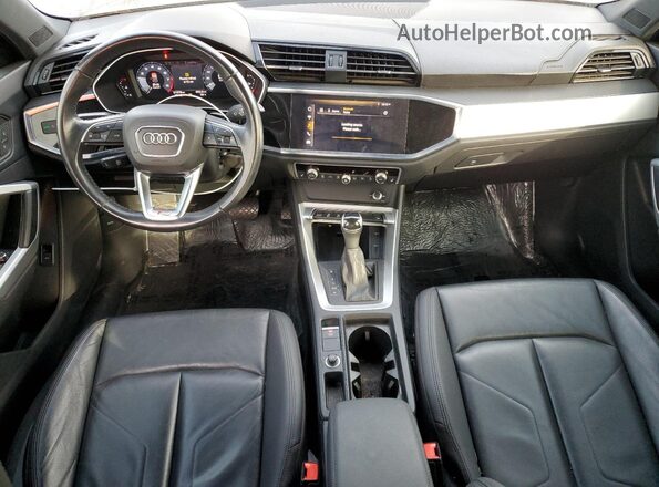 WA1AECF32K1079977 2019 AUDI Q3 Black Dashboard view