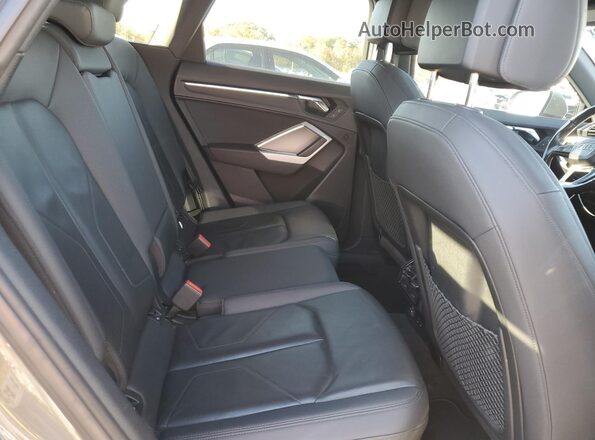 WA1AECF34L1035514 2020 AUDI Q3 Gray უკანა სალონის ხედი