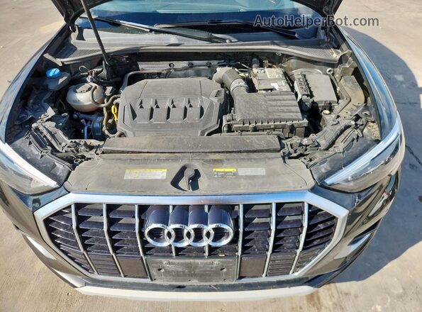 WA1AECF35L1122046 2020 AUDI Q3 Black Vista del compartimento del motor