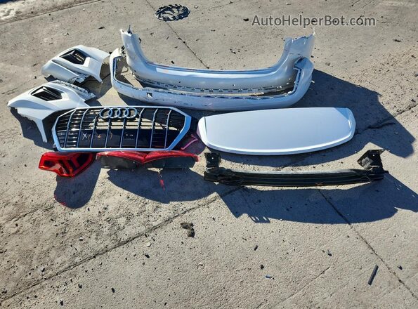 WA1AECF37L1030324 2020 AUDI Q3 White VIN კოდის სტიკერის ხედი
