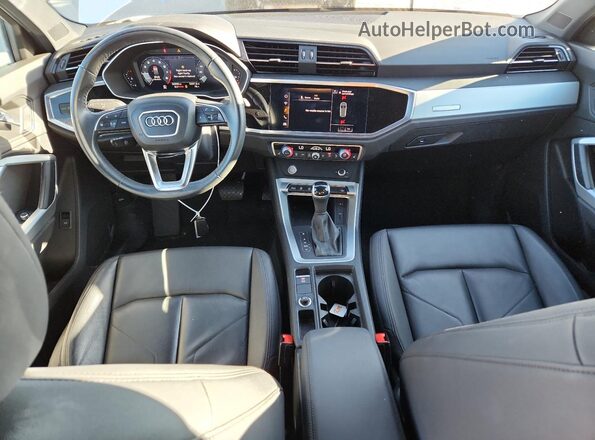 WA1AECF37L1030324 2020 AUDI Q3 White წინა პანელის ხედი