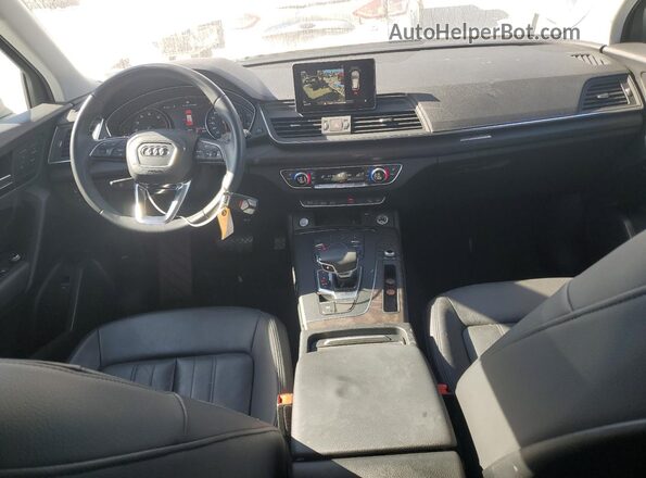 WA1ANAFY6L2050784 2020 AUDI Q5 White Vista del salpicadero