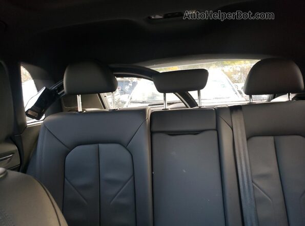 WA1AUCF39M1124919 2021 AUDI Q3 Silver უკანა სავარძლების ხედი