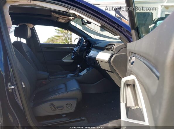 WA1AUCF3XM1058591 2021 AUDI Q3 Blue Front interior view