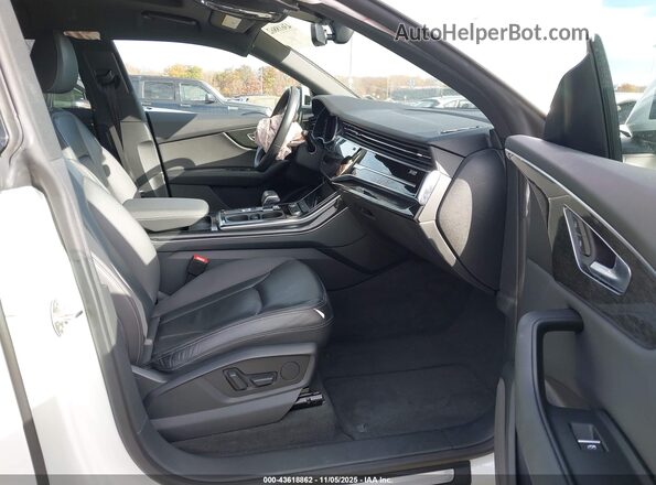 WA1AVAF19KD016764 2019 AUDI Q8 White წინა სალონის ხედი