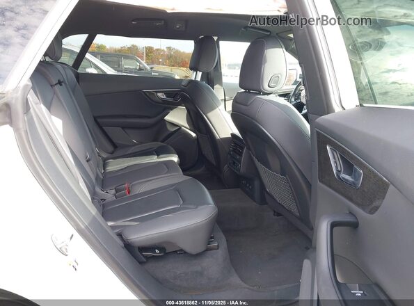 WA1AVAF19KD016764 2019 AUDI Q8 White VIN კოდის სტიკერის ხედი