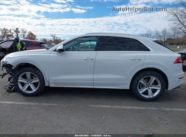 WA1AVAF19KD016764 2019 AUDI Q8 White სალონის 360-გრადუსიანი ხედი