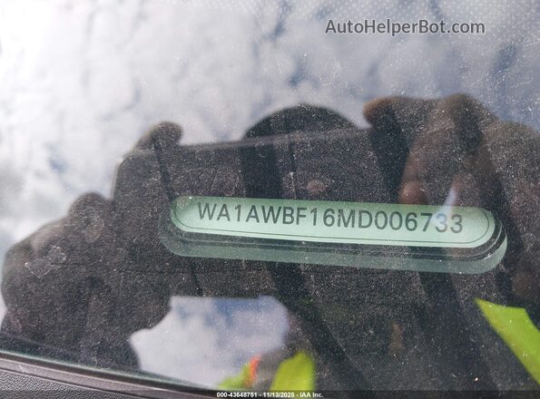 WA1AWBF16MD006733 2021 AUDI SQ8 Gray ხელსაწყოთა პანელის ხედი