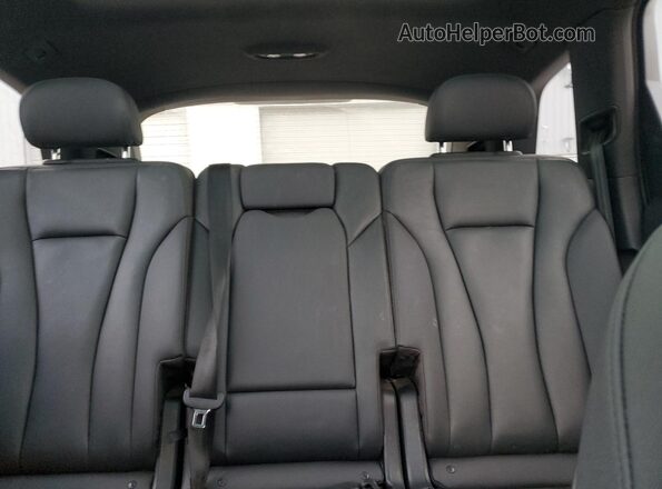 WA1AXAF78MD033749 2021 AUDI Q7 Серый Вид задних сидений