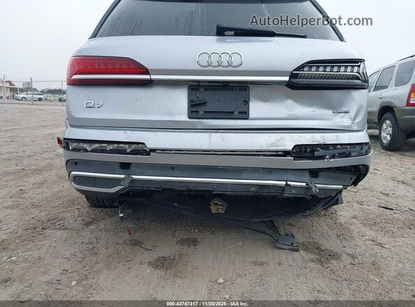 WA1AXAF79MD000064 2021 AUDI Q7 Silver Widok z przodu
