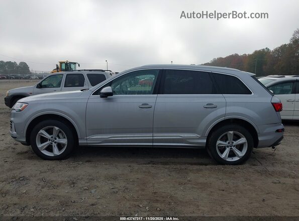 WA1AXAF79MD000064 2021 AUDI Q7 Silver Widok wnętrza 360 stopni
