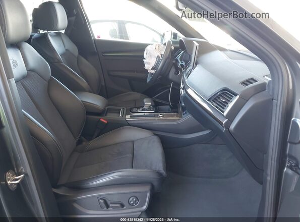 WA1B4AFY1N2135140 2022 AUDI SQ5 Gray Widok wnętrza z przodu