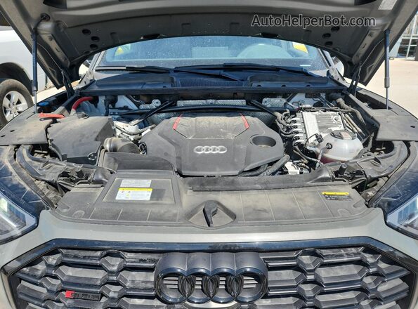 WA1B4AFY2P2082001 2023 AUDI SQ5 Gray ძრავის განყოფილების ხედი