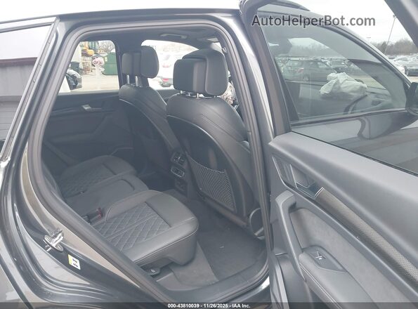 WA1B4AFY2S2054840 2025 AUDI SQ5 Gray Widok naklejki z numerem VIN