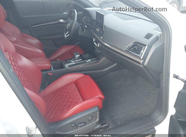 WA1B4AFY3M2099532 2021 AUDI SQ5 Белый Вид салона спереди