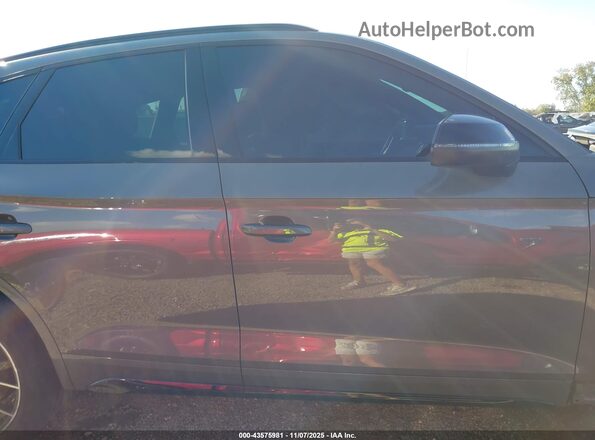 WA1B4AFY7P2078655 2023 AUDI SQ5 Gray Widok wnętrza 360 stopni