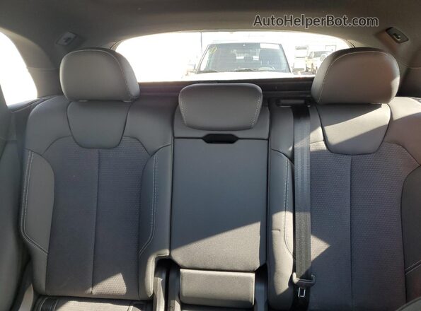WA1B4AFY8P2154982 2023 AUDI SQ5 Blue უკანა სავარძლების ხედი