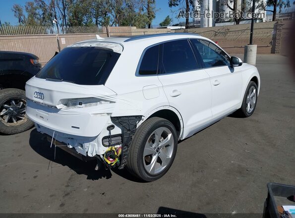 WA1BAAFY3M2132182 2021 AUDI Q5 White 