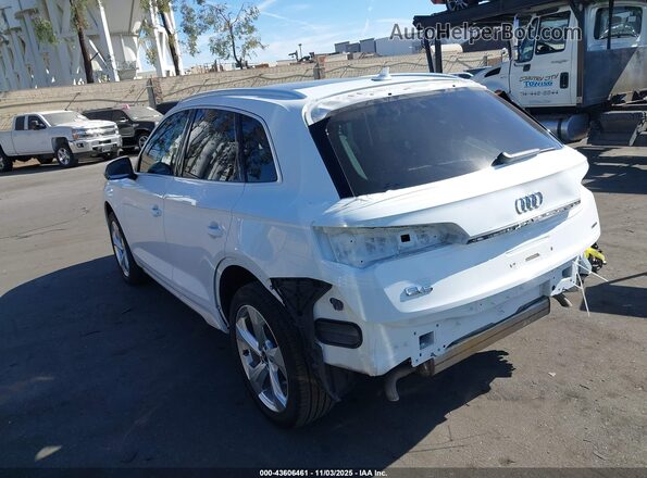 WA1BAAFY3M2132182 2021 AUDI Q5 White 