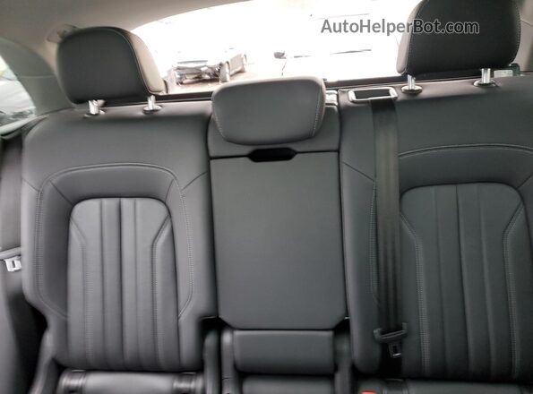 WA1BAAFY5M2018443 2021 AUDI Q5 White Widok tylnych siedzeń
