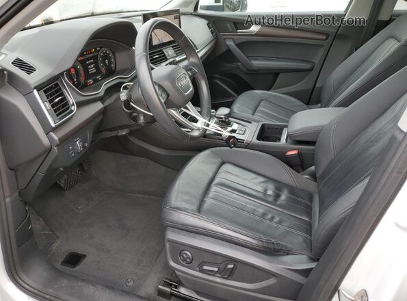 WA1BAAFY5M2018443 2021 AUDI Q5 White Widok wnętrza z przodu