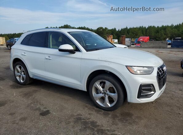 WA1BAAFY6M2022985 2021 AUDI Q5 White Front right