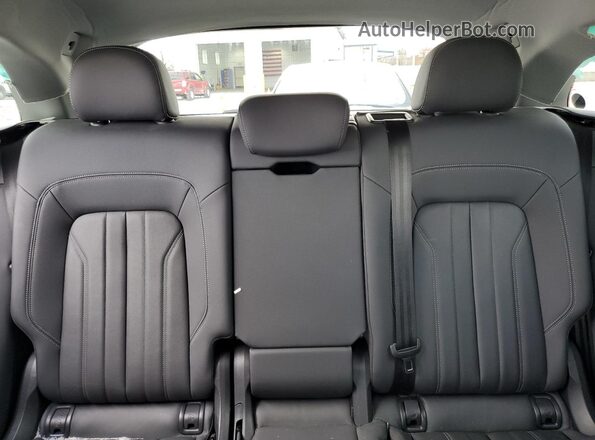 WA1BAAFY7M2007783 2021 AUDI Q5 Silver უკანა სავარძლების ხედი