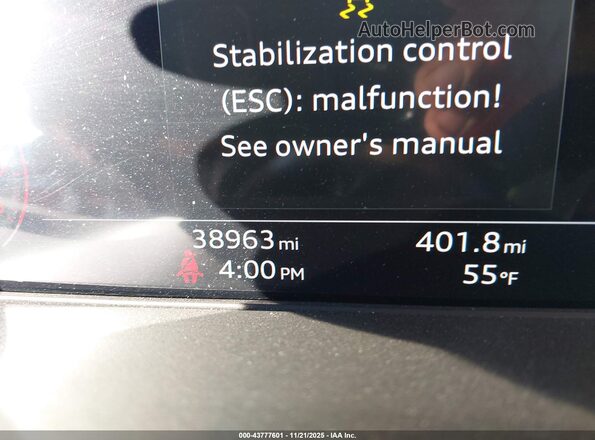 WA1BBAFY2N2122211 2022 AUDI Q5 White 