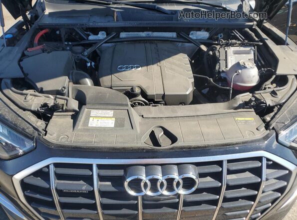 WA1BBAFY5R2022318 2024 AUDI Q5 Black Vista del compartimento del motor