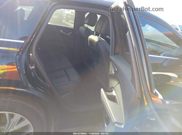 WA1BCBFZ0PP024103 2023 AUDI Q4 Black 