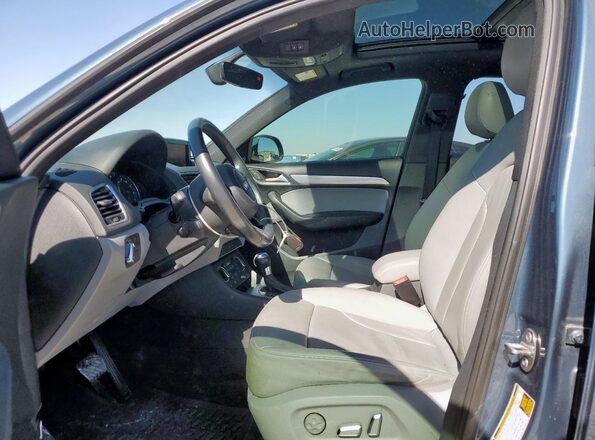 WA1BCCFS0JR002719 2018 AUDI Q3 Blue Սալոնի դիմացի տեսք