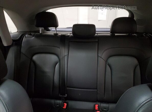 WA1BCCFS8HR004857 2017 AUDI Q3 Black Вид задніх сидінь