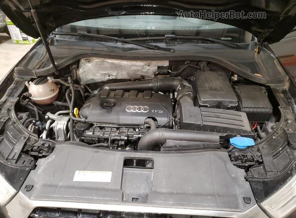 WA1BCCFS8HR004857 2017 AUDI Q3 Black Вид підкапотного простору