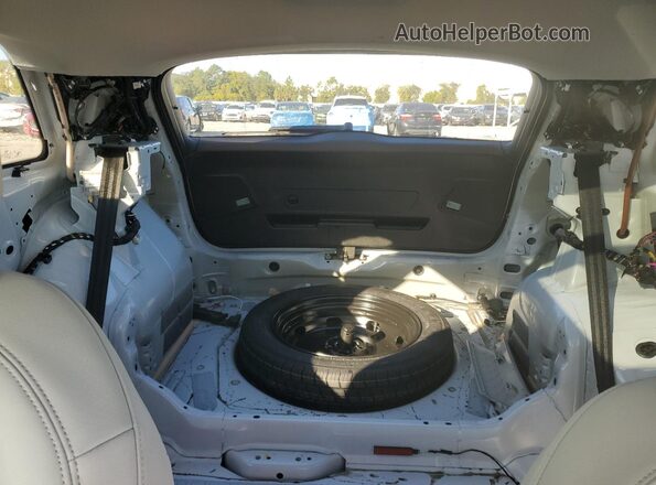 WA1BECF33K1066630 2019 AUDI Q3 White Հետևի նստատեղերի տեսք