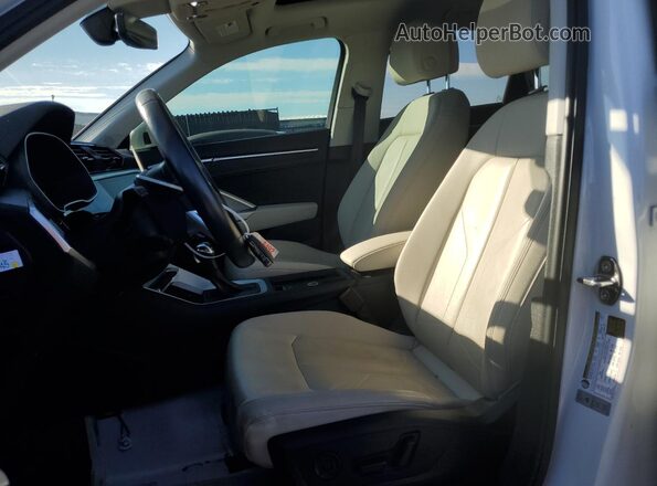 WA1BECF33K1066630 2019 AUDI Q3 White Սալոնի դիմացի տեսք