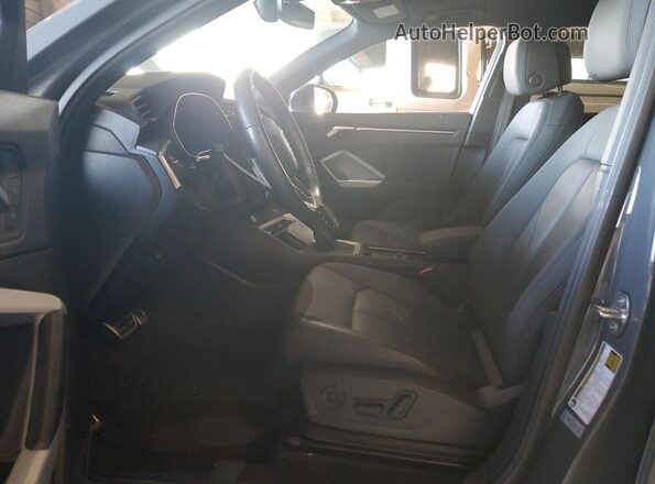 WA1BECF33L1117948 2020 AUDI Q3 Gray წინა სალონის ხედი