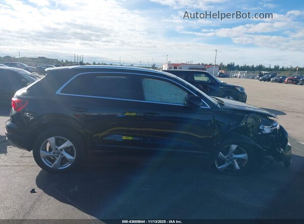 WA1BECF37K1069398 2019 AUDI Q3 Black 