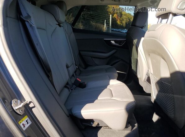 WA1BVAF15KD030049 2019 AUDI Q8 Серый Вид задней части салона