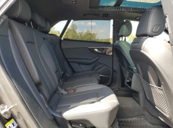 WA1BVBF14SD014088 2025 AUDI Q8 Серый Вид задней части салона
