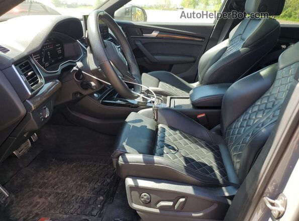 WA1C4AFY6M2001114 2021 AUDI SQ5 Gray Front interior view