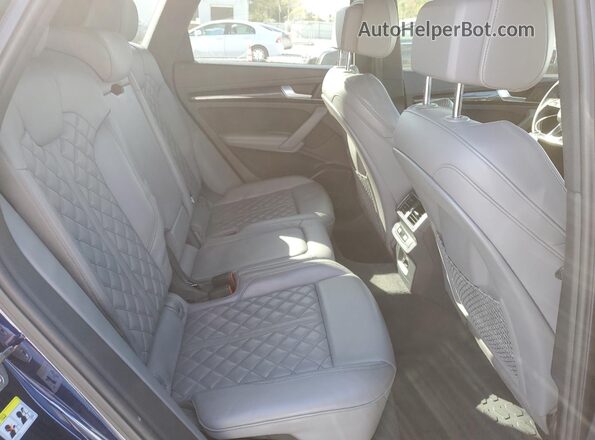 WA1C4AFY8J2176699 2018 AUDI SQ5 Blue Widok tylnych siedzeń