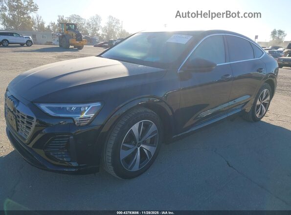 WA1CAAGE7RB033493 2024 AUDI Q8 E-TRON Black Przód lewy