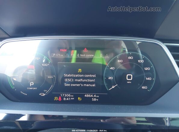 WA1CAAGE7RB033493 2024 AUDI Q8 E-TRON Black Widok tylnych siedzeń