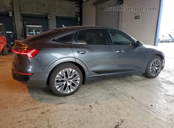 WA1CAAGE9RB040915 2024 AUDI Q8 Черный Задняя правая четверть