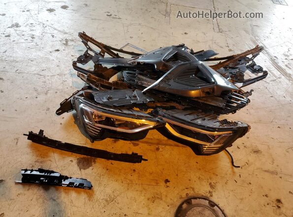 WA1CAAGE9RB040915 2024 AUDI Q8 Черный Вид подкапотного пространства