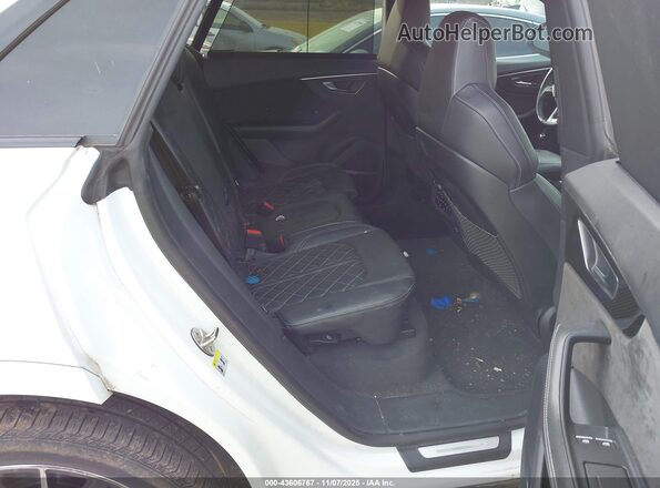 WA1CWBF15MD001709 2021 AUDI SQ8 White Vista de la etiqueta del VIN