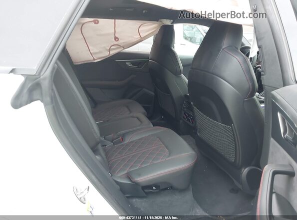 WA1CWBF19SD015691 2025 AUDI SQ8 White VIN კოდის სტიკერის ხედი